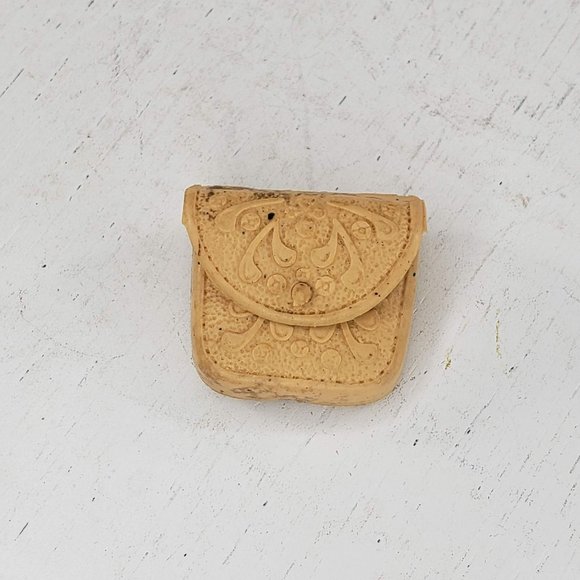 Marx Vintage Johnny West Janice Josie West Purse Bag Toy Replacement Part - Picture 1 of 5